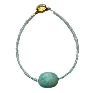 N3W Wellness Bracelet 
(Aquamarine natural gemstone, glass beads)